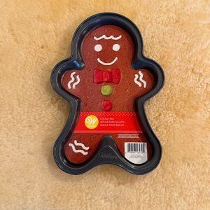 Wilton Gingerbread mold non stick cookie pan